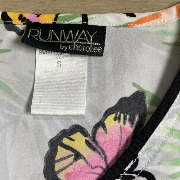 Cherokee Runway butterfly top - Picture 3 of 5